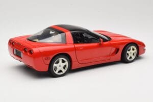 Chevrolet Corvette C5 Targa Raudonas UT Models 1:18 21001 Metalas - nuotrauka 3 iš 8