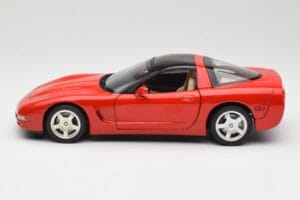 Chevrolet Corvette C5 Targa Raudonas UT Models 1:18 21001 Metalas - nuotrauka 4 iš 8