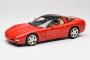Chevrolet Corvette C5 Targa Raudonas UT Models 1:18 21001 Metalas