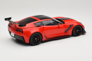Chevrolet Corvette C7 ZR1 Torch Red IXO 1:18 18RDC243-FO Metalas - nuotrauka 3 iš 8