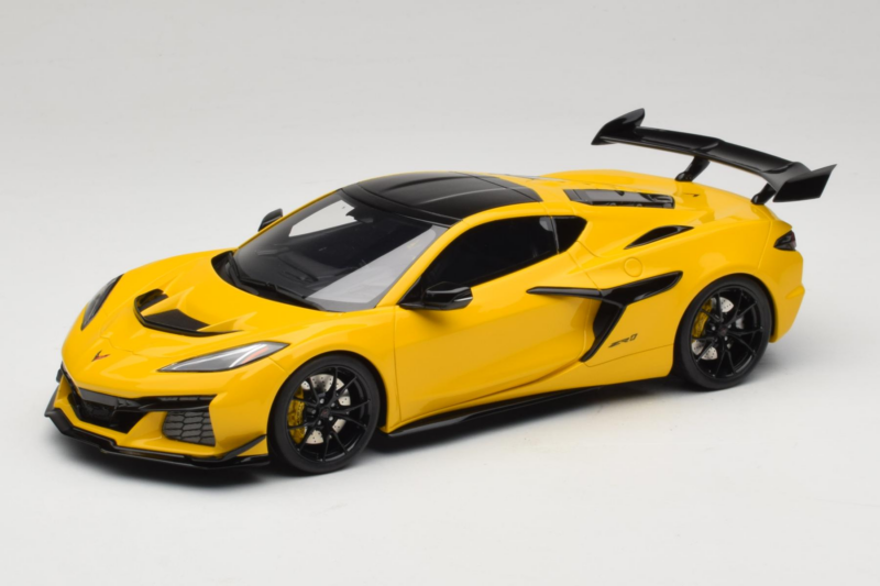Chevrolet Corvette C8 ZR1 Geltonas GT Spirit 1:18 GT528 Derva