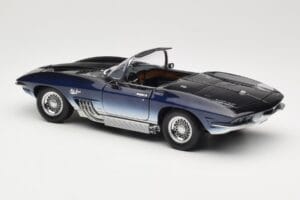 Chevrolet Corvette Mako Shark Tamsiai Mėlynas UT Models 1:18 21061 Metalas - nuotrauka 7 iš 8