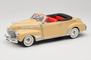 Chevrolet Deluxe Kabrioletas Smėlinis Eagle Collectibles 1:18 3022518 Metalas