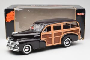 Chevrolet Fleetmaster Woody Rudas Maisto 1:18 36854 Metalas - nuotrauka 8 iš 8