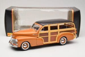 Chevrolet Fleetmaster Woody Auksinis Maisto 1:18 56042 Metalas - nuotrauka 8 iš 8