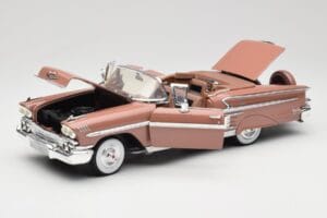 Chevrolet Impala Kabrioletas Rudas Motormax 1:18 73112 Metalas - nuotrauka 2 iš 8