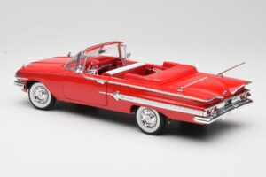 Chevrolet Impala Kabrioletas Raudonas Welly 1:18 9864W Metalas - nuotrauka 7 iš 8