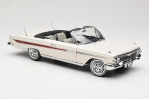 Chevrolet Impala Kabrioletas Baltas Sun Star 1:18 3405 Metalas - nuotrauka 6 iš 8