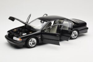 Chevrolet Impala SS Juodas AUTOart 1:18 71091 Metalas - nuotrauka 2 iš 8