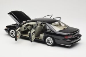 Chevrolet Impala SS Juodas AUTOart 1:18 71091 Metalas - nuotrauka 5 iš 8