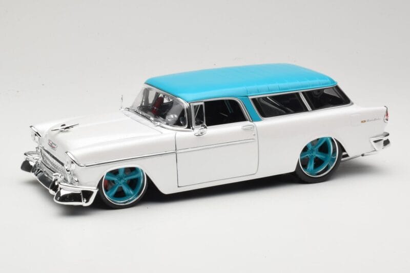 Chevrolet Nomad Baltas Maisto 1:18 32613 Metalas