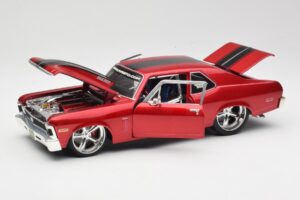 Chevrolet Nova SS Coupe Raudonas Maisto 1:18 31083-M1 Metalas - nuotrauka 2 iš 8