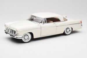 Chrysler 300B Baltas Maisto 1:18 531897 Metalas
