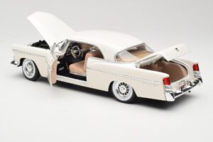 Chrysler 300B Baltas Maisto 1:18 531897 Metalas - nuotrauka 5 iš 8