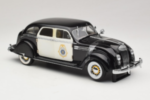 Chrysler Airflow Policijos Automobilis Signature Models 1:18 CCSM01 Metalas - nuotrauka 4 iš 6