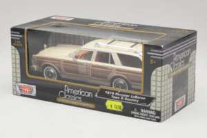 Chrysler LeBaron Town & Country Smėlio Motormax 1:24 MM7331BG Metalas - nuotrauka 3 iš 3