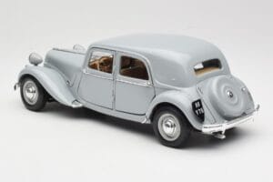 Citroen 15CV 6 Cyl Pilkas Maisto 1:18 50313 Metalas - nuotrauka 7 iš 8