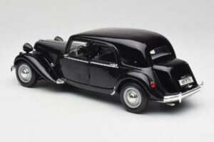Citroen 15CV 6 Cyl Juodas Maisto 1:18 31821 Metalas - nuotrauka 7 iš 8
