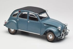 Citroen 2CV Bleu Nuit Solido 1:18 8028 Metalas - nuotrauka 4 iš 6
