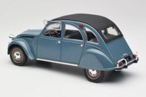 Citroen 2CV Bleu Nuit Solido 1:18 8028 Metalas - nuotrauka 5 iš 6