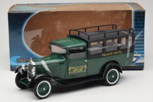 Citroen C4 F Palace Hotel Žalias Solido 1:18 118303-00 Metalas - nuotrauka 6 iš 6