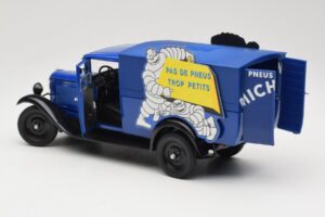 Citroen C4 F Pas de Pneus Trop Petit Mėlynas Solido 1:18 151235-00 Metalas - nuotrauka 5 iš 8