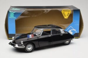 Citroen DS Presidentielle Pilkas Solido 1:18 8035 Metalas - nuotrauka 8 iš 8