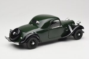 Citroen Traction Avant 11 Coupe Žalias Solido 1:18 8179 Metalas - nuotrauka 3 iš 8