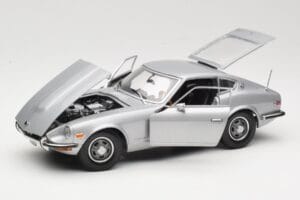 Datsun 240Z S30 Sidabrinis Sun Star 1:18 3503 Metalas - nuotrauka 2 iš 8