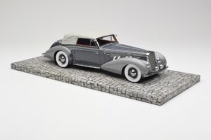 Delage D8 120 Kabrioletas Pilkas & Tamsiai Pilkas Minichamps 1:18 107115134 Metalas - nuotrauka 4 iš 6