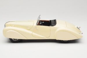 Delahaye Kabrioletas Kreminis Guiloy 1:18 68580 Metalas - nuotrauka 4 iš 8