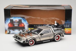 DeLorean DMC-12 Back to the Future Part III Sun Star 1:18 2712 Metalas - nuotrauka 8 iš 8