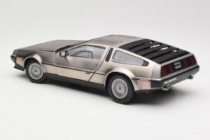 DeLorean DMC-12 LK Sidabrinis Sun Star 1:18 2701 Metalas - nuotrauka 7 iš 8