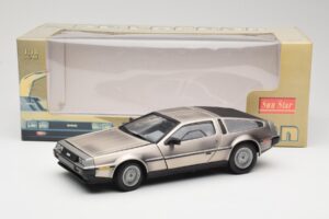 DeLorean DMC-12 LK Sidabrinis Sun Star 1:18 2701 Metalas - nuotrauka 8 iš 8
