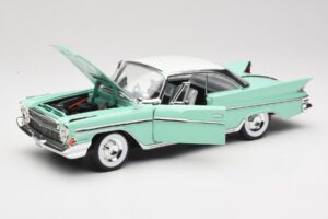 DeSoto Adventurer Žalias Road Signature 1:18 92738-R1 Metalas - nuotrauka 2 iš 8