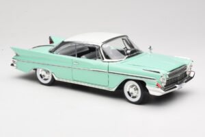 DeSoto Adventurer Žalias Road Signature 1:18 92738-R1 Metalas - nuotrauka 6 iš 8