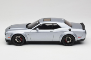 Dodge Challenger SRT Hellcat Redeye Sidabrinis GT Spirit 1:18 GT226 Derva - nuotrauka 3 iš 6