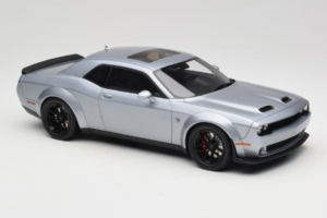 Dodge Challenger SRT Hellcat Redeye Sidabrinis GT Spirit 1:18 GT226 Derva - nuotrauka 4 iš 6