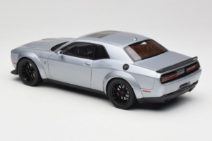 Dodge Challenger SRT Hellcat Redeye Sidabrinis GT Spirit 1:18 GT226 Derva - nuotrauka 5 iš 6