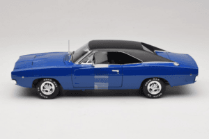 Dodge Charger Christine Filmo Automobilis Auto World 1:18 AWSS111/06 Metalas - nuotrauka 4 iš 8