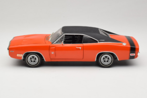 Dodge Charger R/T Oranžinis & Juodas American Muscle 1:18 39314 Metalas - nuotrauka 4 iš 8