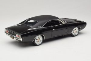 Dodge Charger R/T Steve McQueen Bullitt Movie Greenlight 1:18 12839 Metalas - nuotrauka 3 iš 8