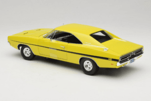 Dodge Charger R/T Geltonas Dirty Mary Crazy Larry Auto World 1:18 AWSS101/06 Metalas - nuotrauka 7 iš 8