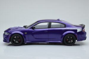 Dodge Charger Super Bee Violetinis GT Spirit 1:18 GT895 Derva - nuotrauka 3 iš 6