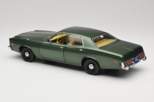 Dodge Monaco Žalias Hunter GreenLight 1:18 19045 Metalas - nuotrauka 7 iš 8