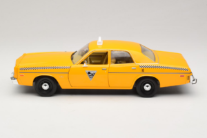 Dodge Monaco Taxi Rocky III GreenLight 1:18 19111 Metalas - nuotrauka 4 iš 8