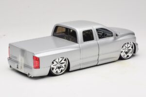 Dodge Ram Tuned Sidabras Jada 1:18 63162-SM Metalas - nuotrauka 3 iš 8