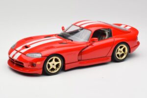 Dodge Viper GTS Raudonas Bburago 1:18 3075 Metalas