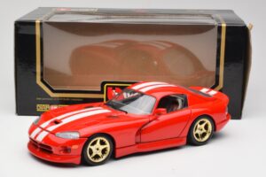 Dodge Viper GTS Raudonas Bburago 1:18 3075 Metalas - nuotrauka 8 iš 8