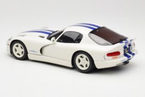 Dodge Viper GTS Stone White GT Spirit 1:18 GT940 Derva - nuotrauka 5 iš 6